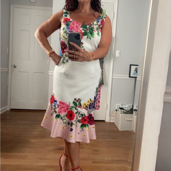 Venus Asymmetrical Floral midi Dress - Picture 5 of 5